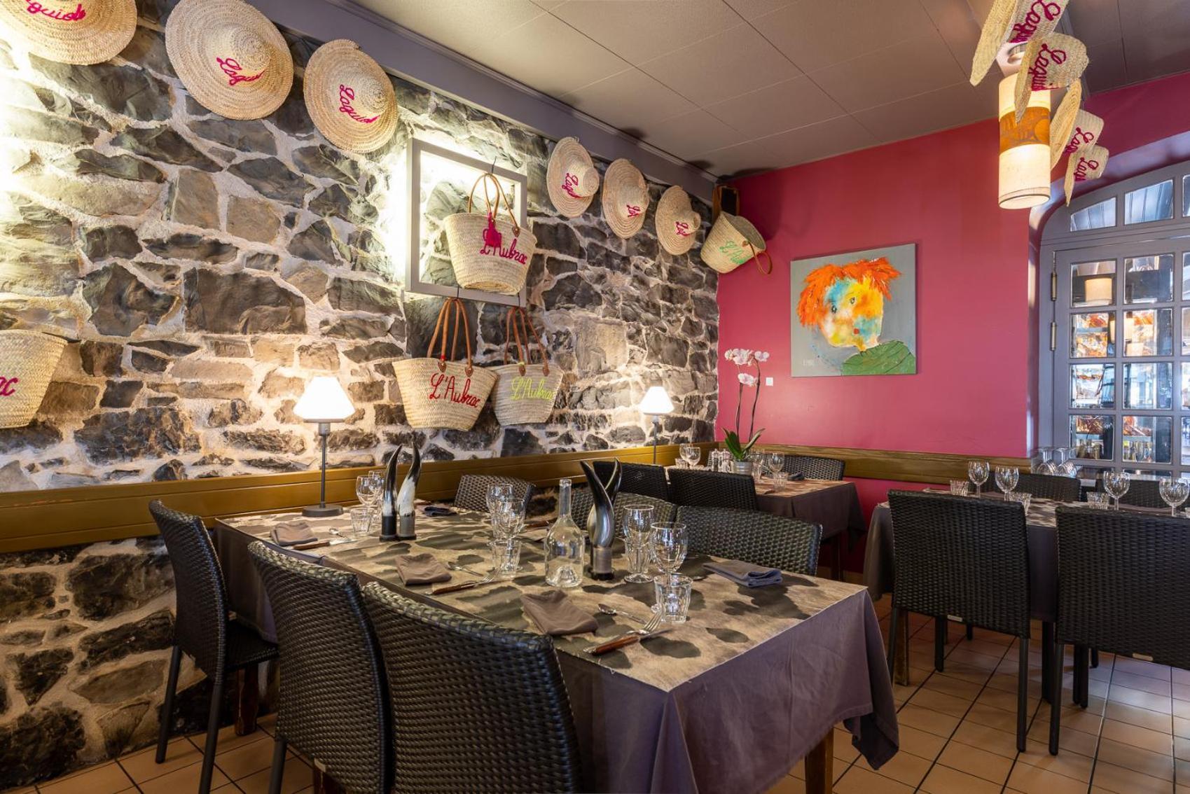 Hotel Hotel-restaurant Logis L'aubrac 3*